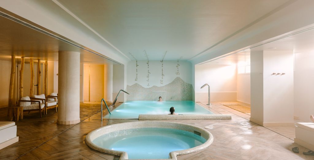 Indigo Barcelona Plaza Espana 4* e Luna Club 4* 