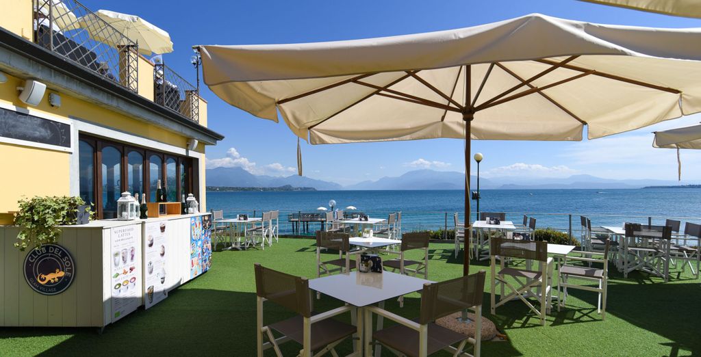 Desenzano Lake Village 4*