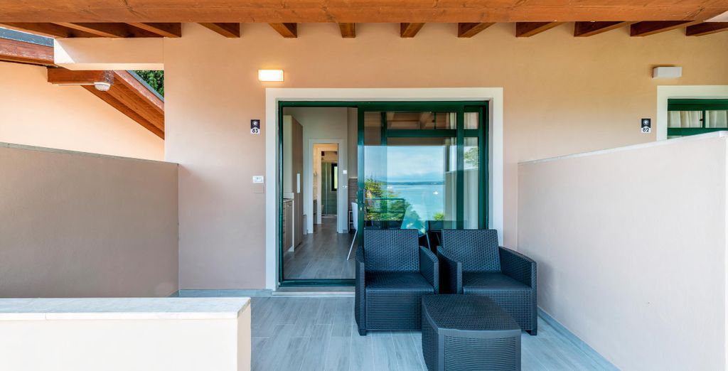 Desenzano Lake Village 4*