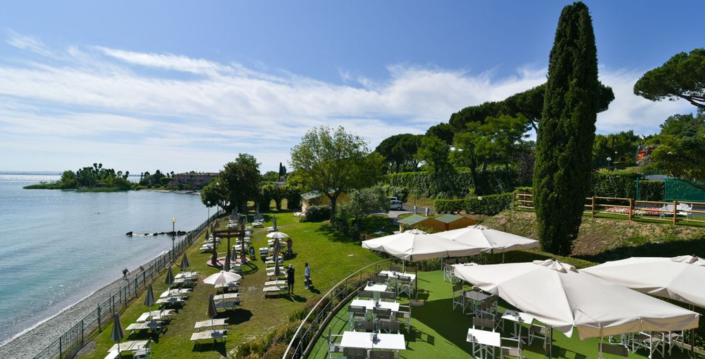 Desenzano Lake Village 4*