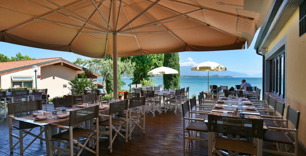 Desenzano Lake Village 4*