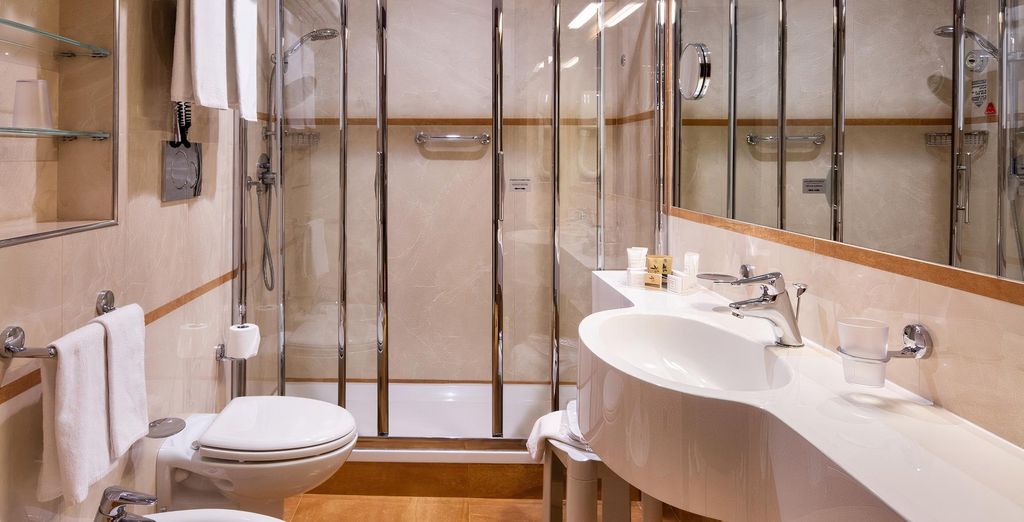 UNA HOTELS Galles 4*