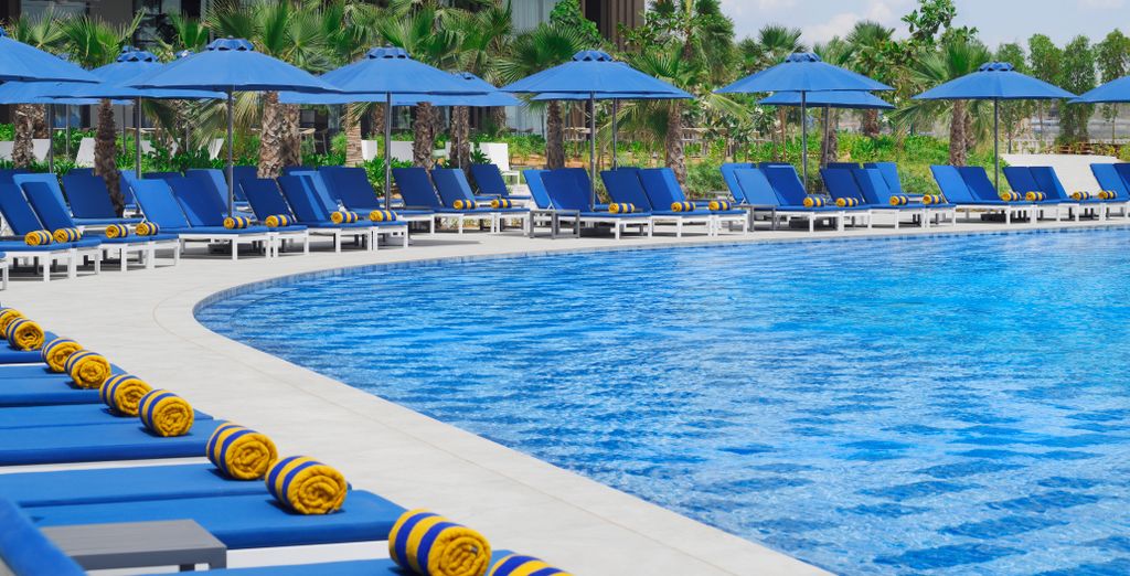 Mövenpick Resort Al Marjan Island 5*