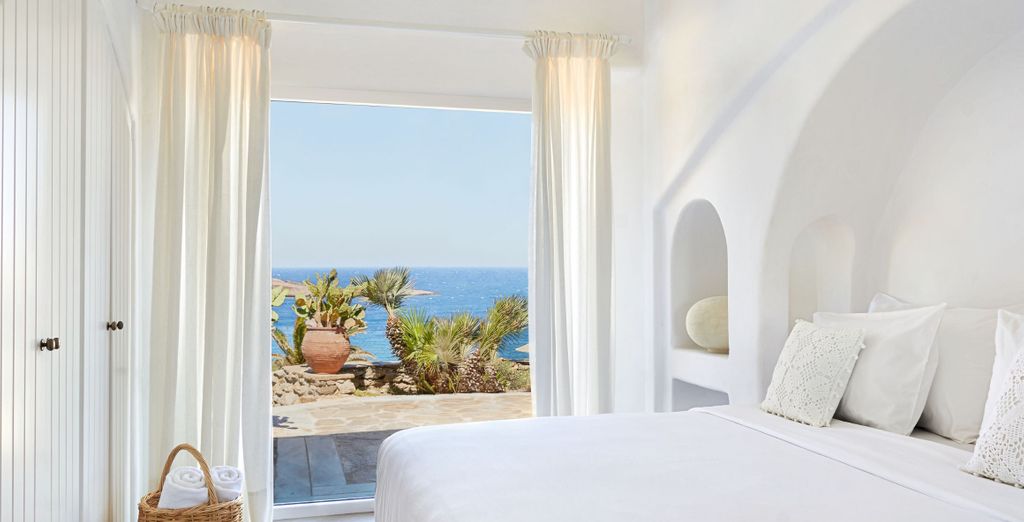 Mykonos Lolita
