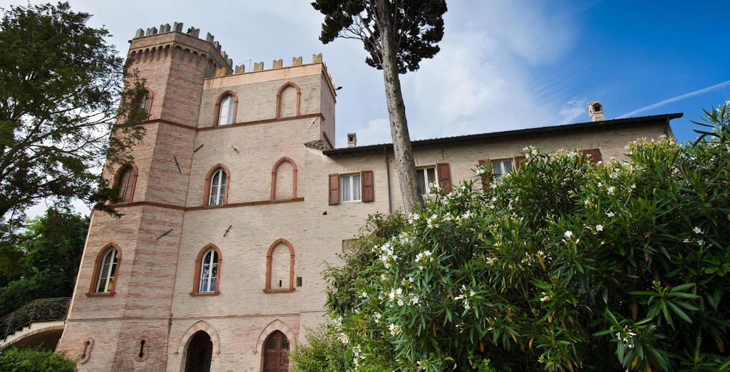Castello Montegiove Country House