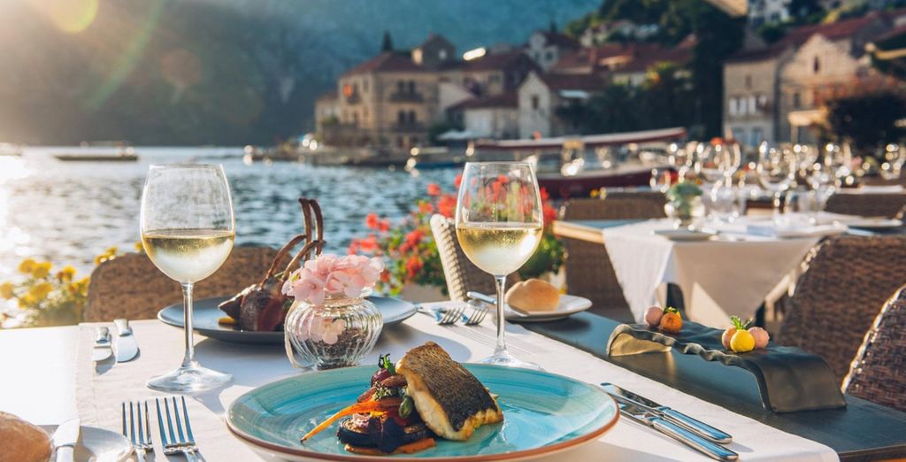 Heritage Grand Perast 5*