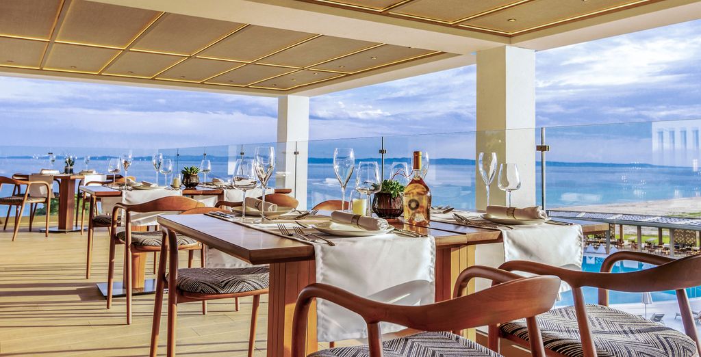AMMOA Luxury Hotel & Spa Resort 5*