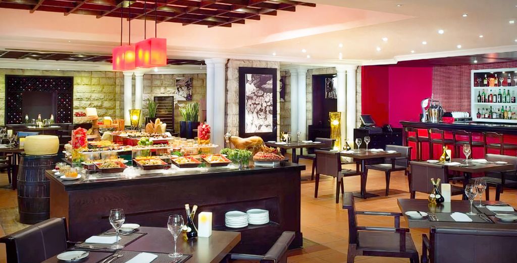 JA Beach Hotel 5*