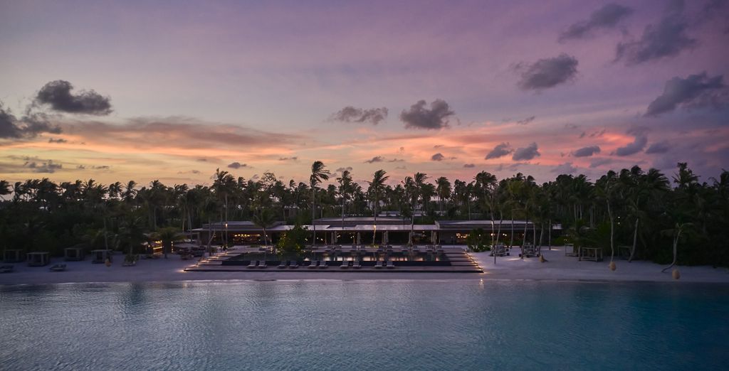 Patina Maldives Fari Islands 5*