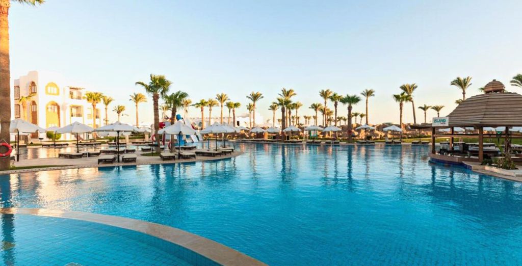 Sunrise Remal Beach 4*