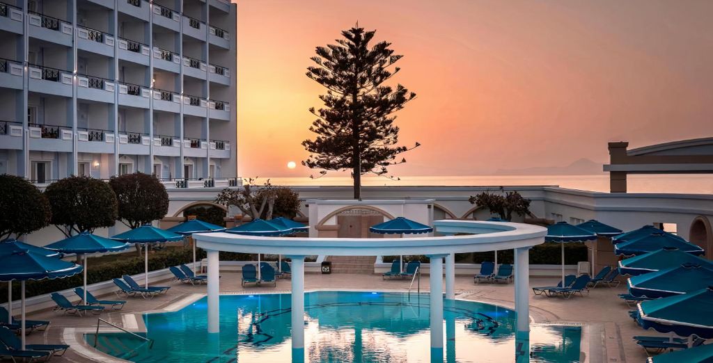 Mitsis Grand Beach 5*