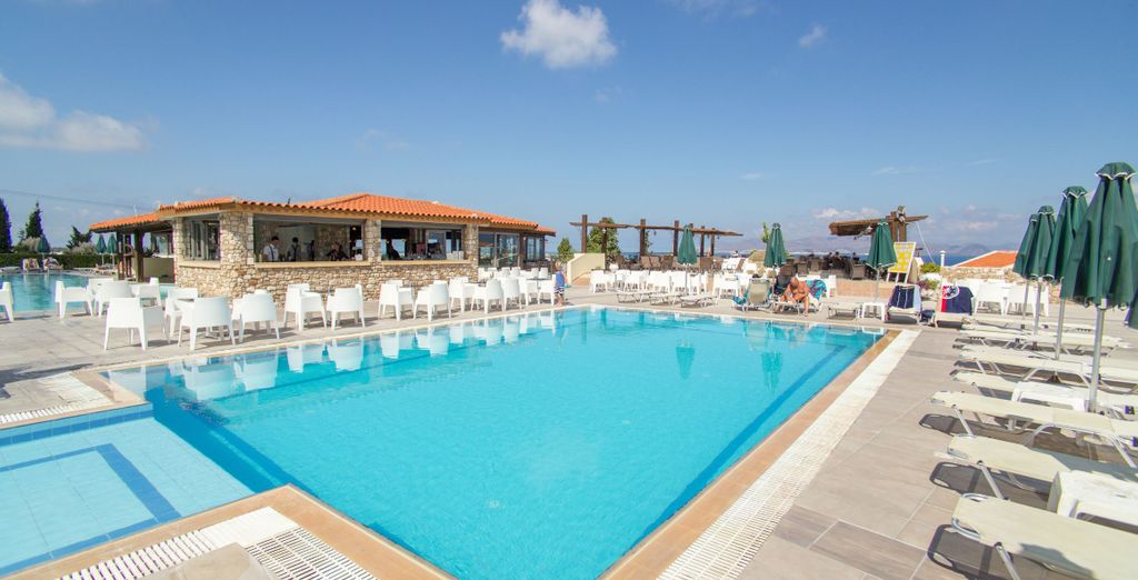 Aegean View Aqua Resort 4*