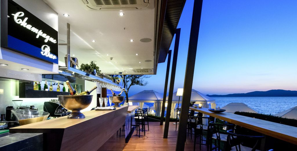 Avaton Luxury Villas Resort 5*