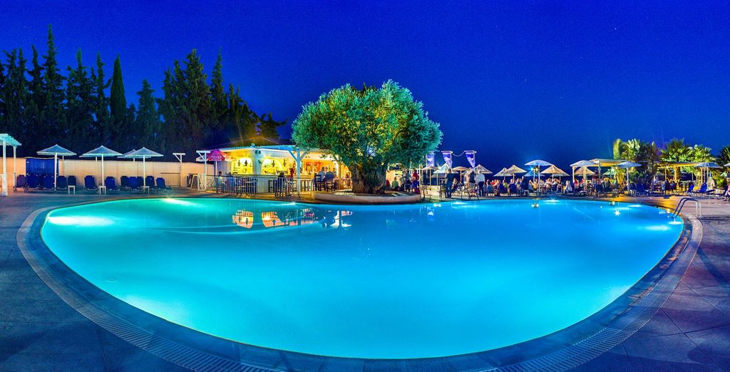 Club Coralia Brown Beach Eretria 4*