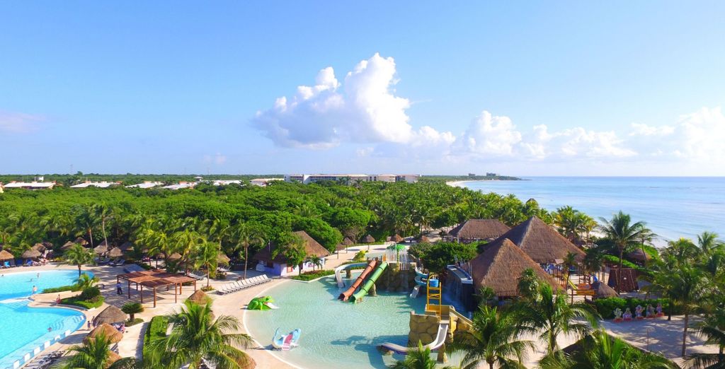 Grand Palladium Colonial Resort & Spa 5*