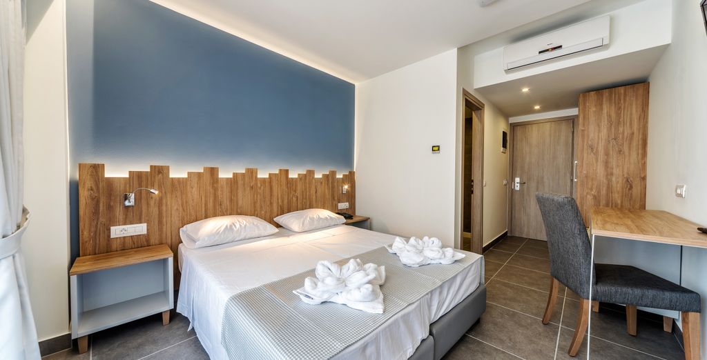 Pollis Hotel 4*