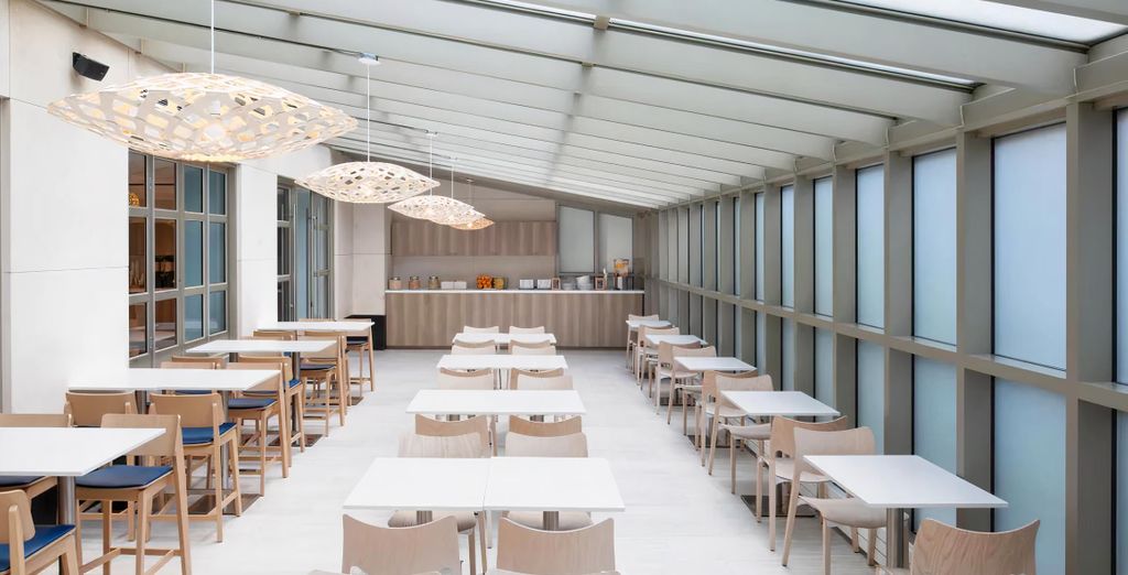 Element New York Times Square West 4*