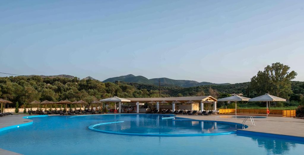 Laguna Holiday Resort 4*