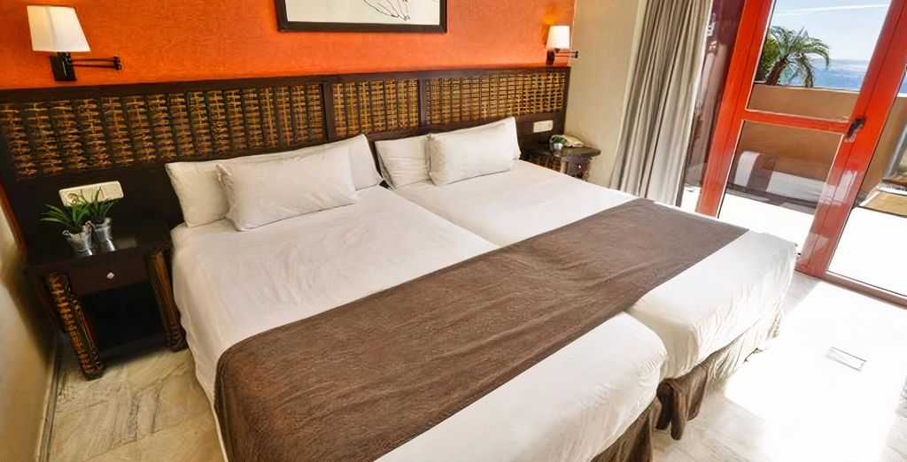 Roulette: Holiday World Resort 4*