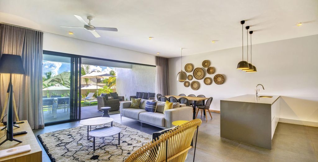 Mythic Suites & Villas 5*