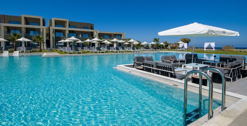 Myrion Beach Resort & Spa 5*