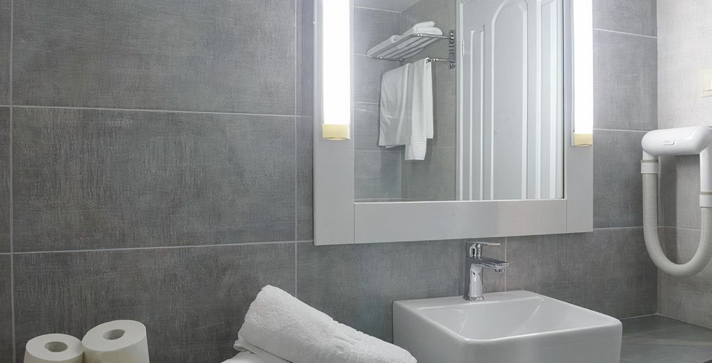 Aristoteles Holiday Resort & Spa 4*