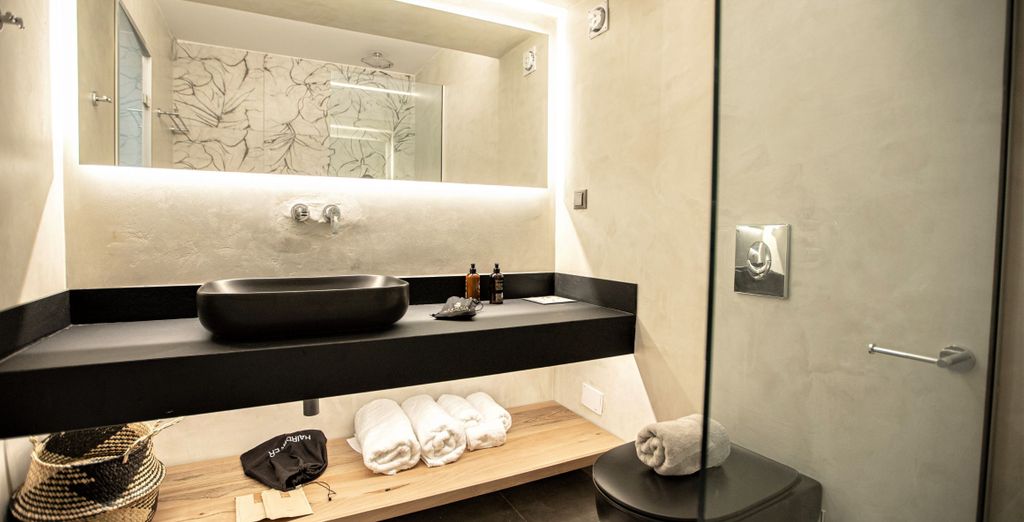 Akrotiri Olympus Luxury Suites - Adults Only