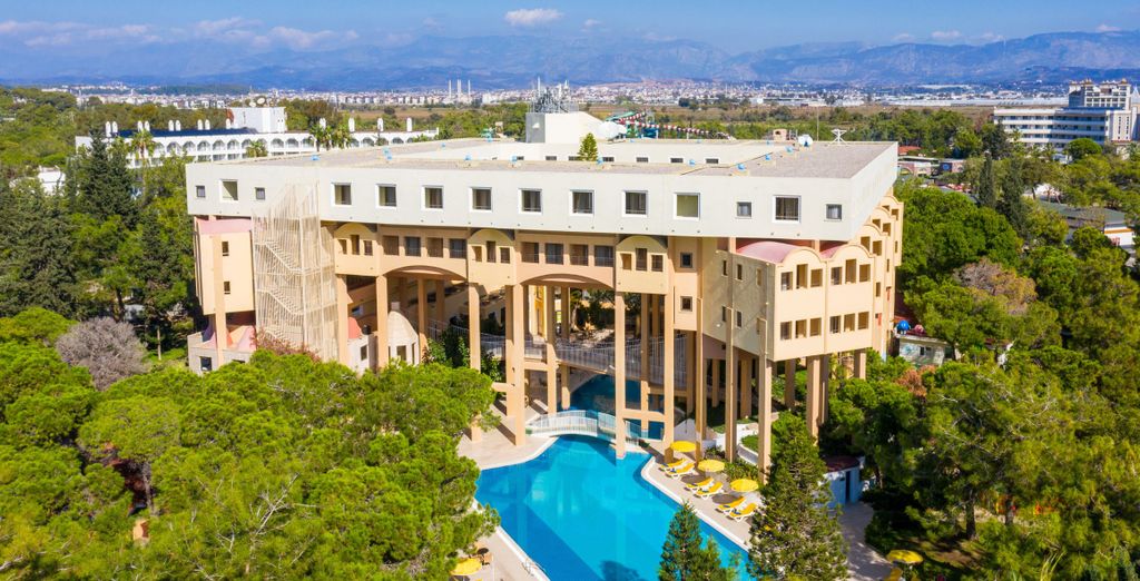 LABRANDA Excelsior Hotel 4*