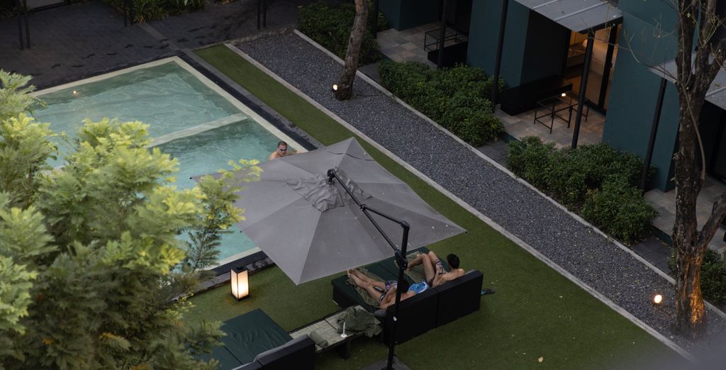 Theatre Residence 4*, Holiday Inn Resort Krabi Ao Nang Beach 4* e Kantary Beach Khao Lak 4*