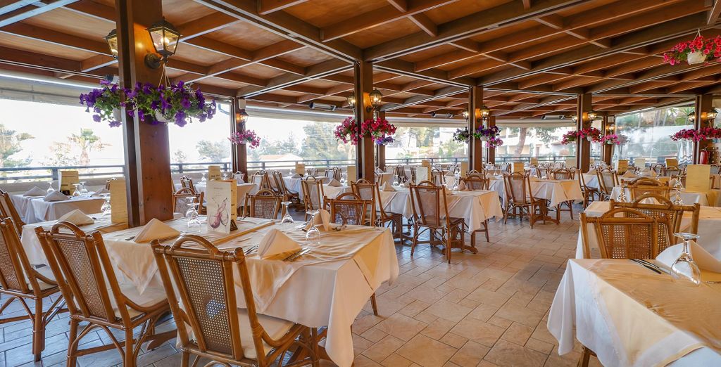 Aegean Melathron Thalasso Spa Hotel 5*
