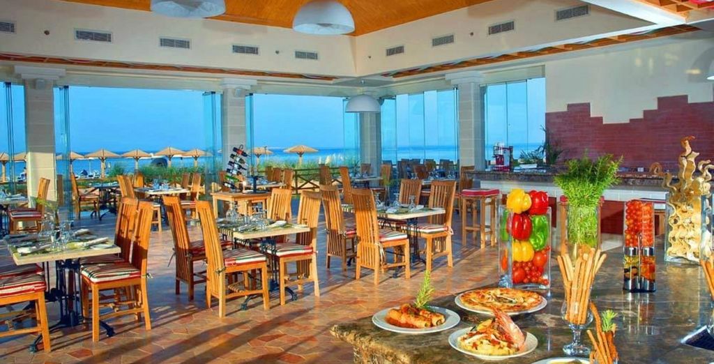 Tropitel Sahl Hasheesh Resort 5*