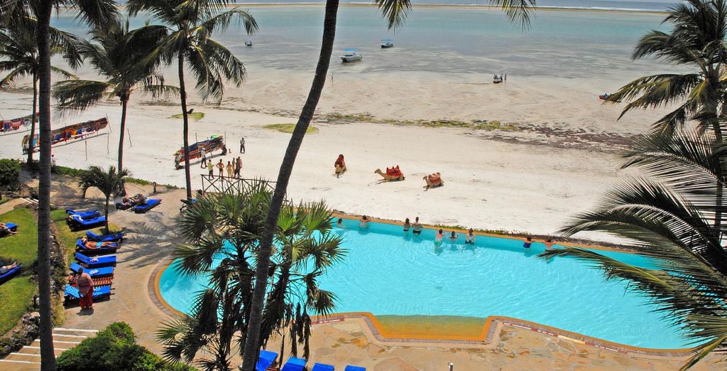 Voyager Beach Resort 4*
