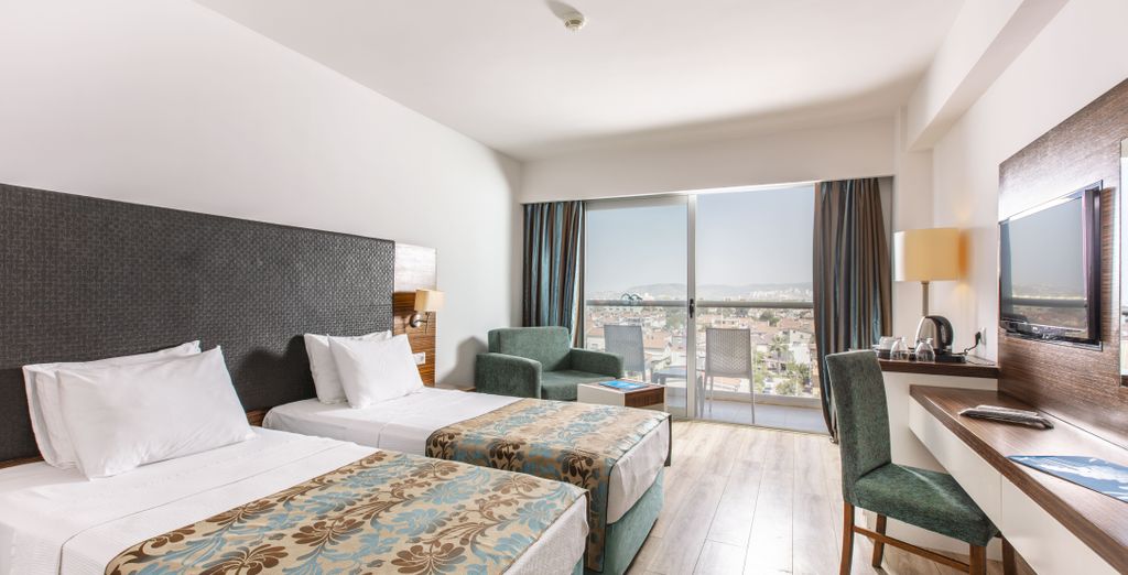 Palm Wings Kusadasi Beach Resort & Spa 5*