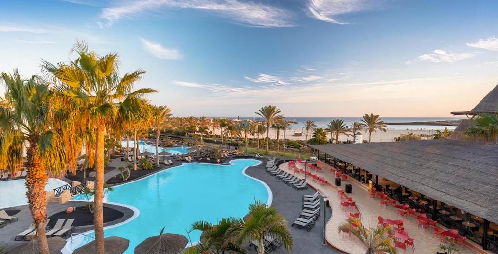 Hotel Barcelo Fuerteventura Mar 4*