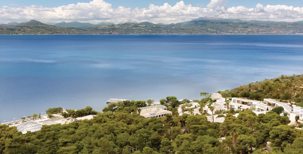 Wyndham Loutraki Poseidon Resort 5*