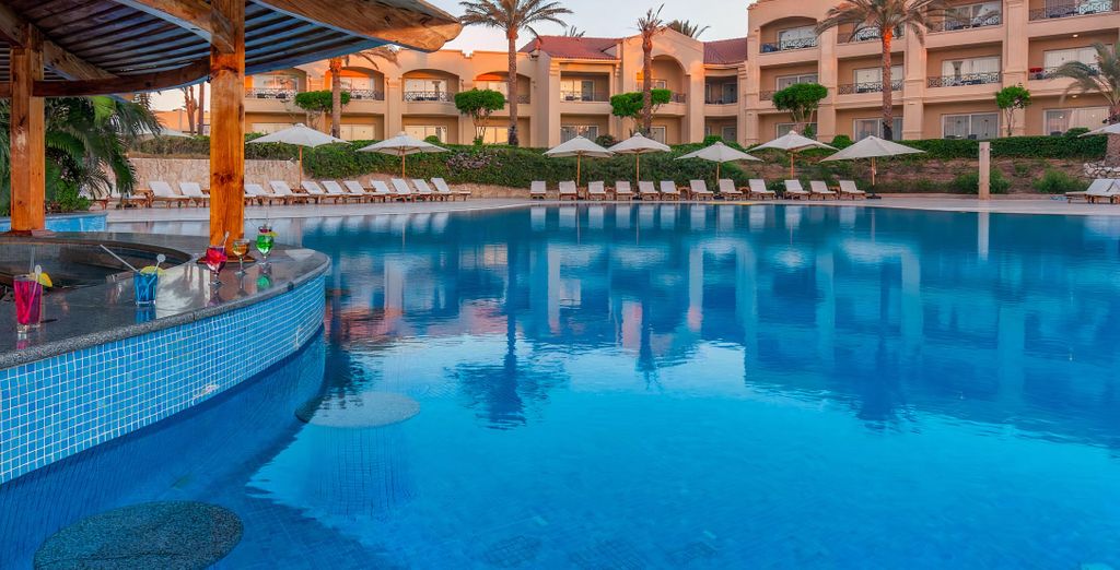 Cleopatra Luxury Resort Sharm El Sheikh 5*