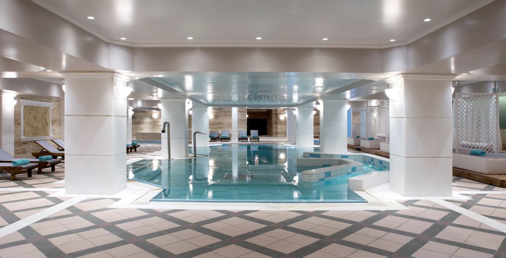 Dolce Attica Riviera 5*