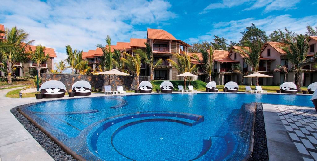 Maritim Crystals Beach Hotel Mauritius 4*