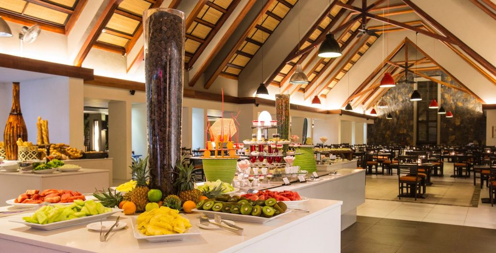 Maritim Crystals Beach Hotel Mauritius 4*
