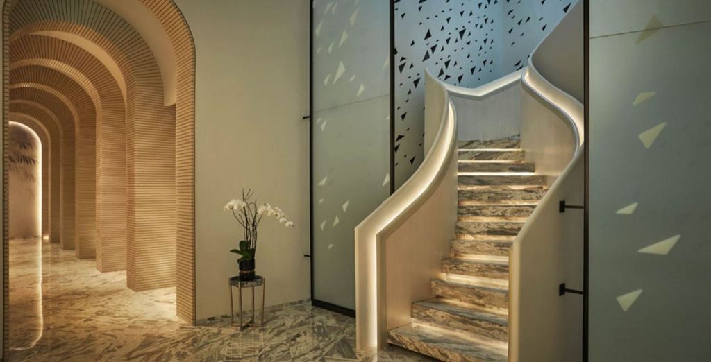 FIVE Palm Jumeirah Hotel 5*