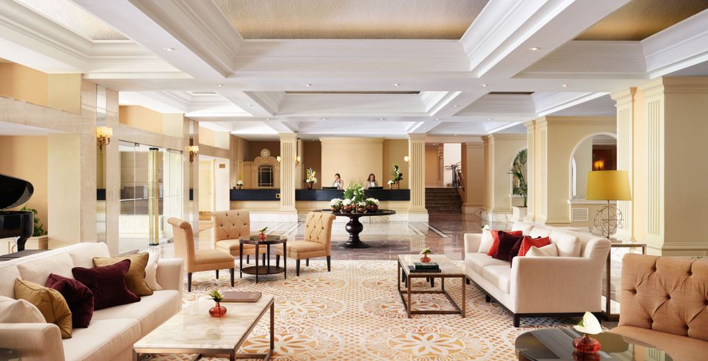 Corinthia Palace 5*