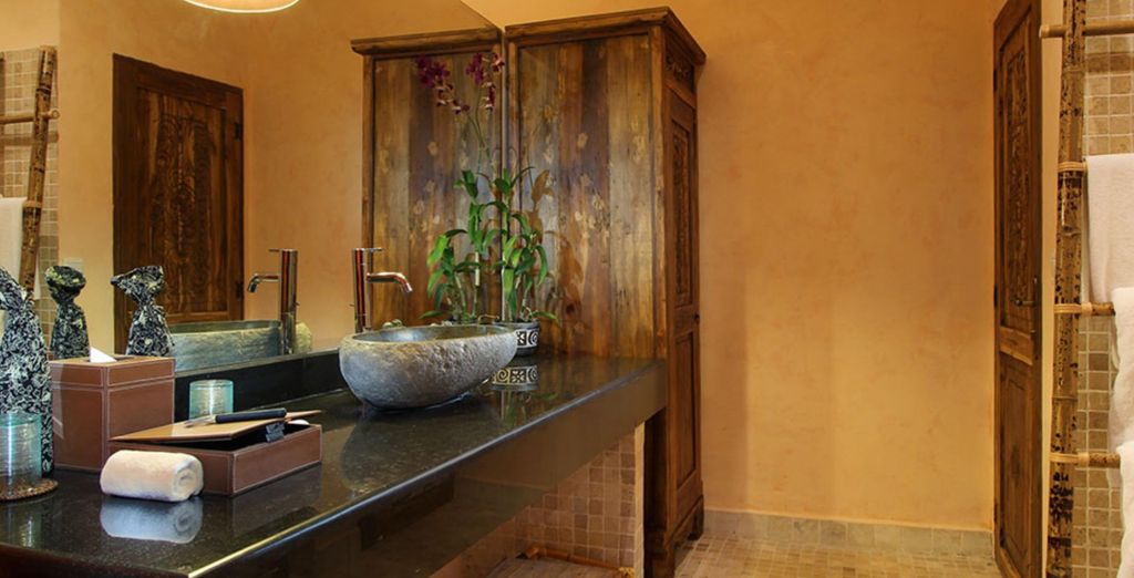 Kupu Kupu Jimbaran 4* e Jungle Retreat 4*