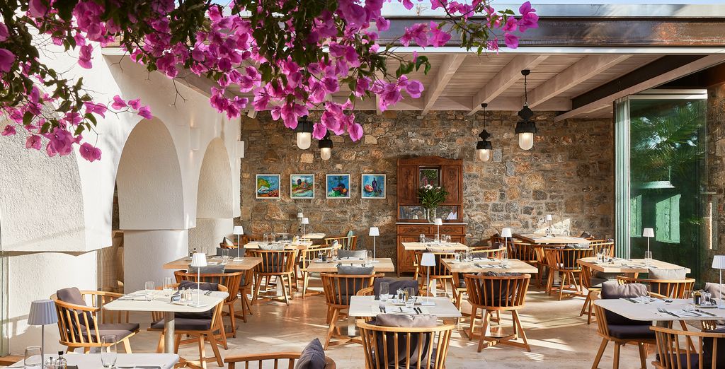 St Nicolas Bay Resort Hotel & Villas 5*