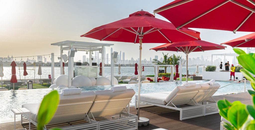 Th8 Palm Dubai Beach Resort Vignette Collection, an IHG hotel 5*