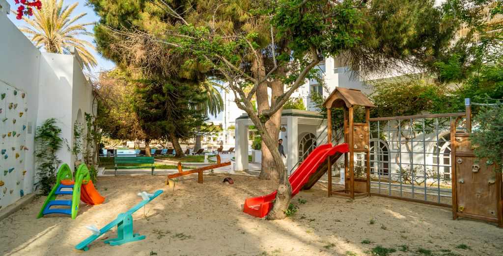 Hotel Sol Azur Beach 4*