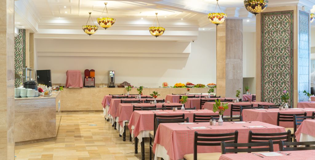 Hotel Sol Azur Beach 4*
