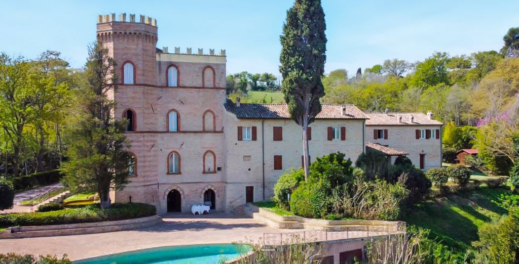 Castello Montegiove Country House