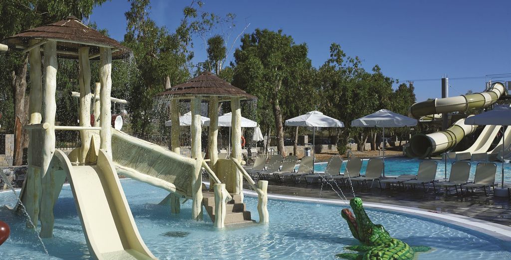 Atlantica Akti Zeus Hotel 4*