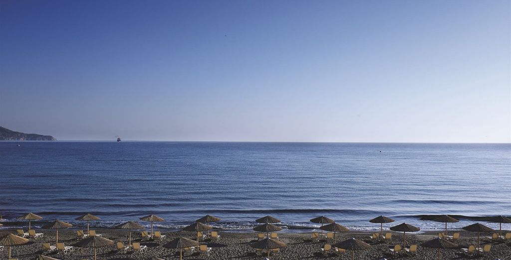 Atlantica Akti Zeus Hotel 4*