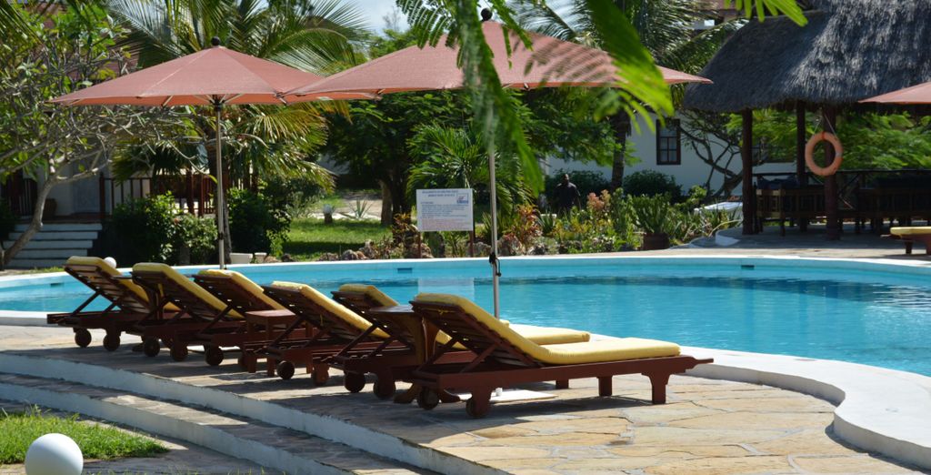 Safari da 2 a 4 notti con estensione al Kappa Club Crystal Bay Resort 4*